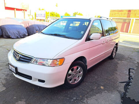 2004 Honda Odyssey for sale at Clean Cars Cali in Pasadena CA