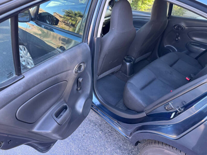 2017 Nissan Versa 1.6 S Plus