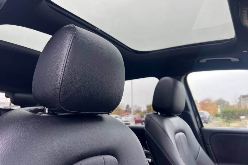 2020 Mercedes-Benz GLB GLB 250 4MATIC