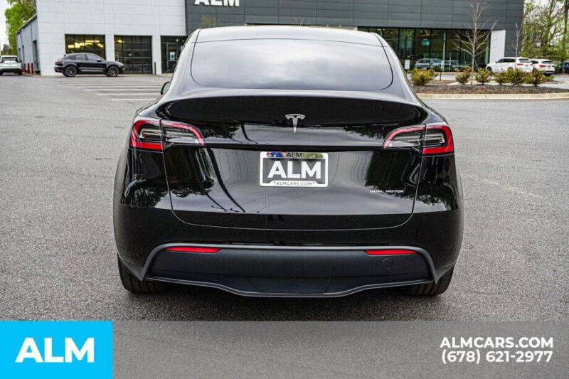 2024 Tesla Model Y Long Range