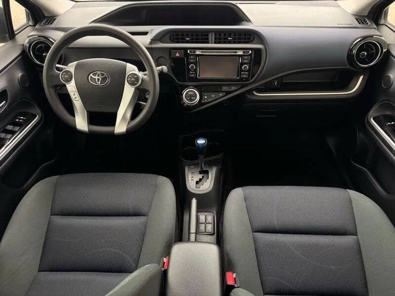 2015 Toyota Prius c