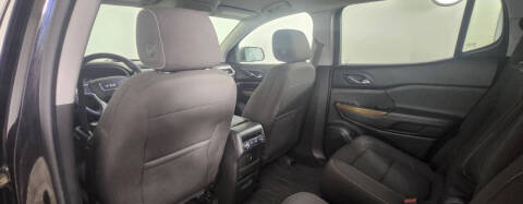 2017 GMC Acadia SLE-2