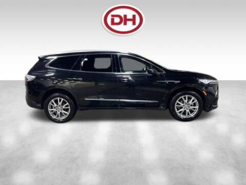 2023 Buick Enclave Premium