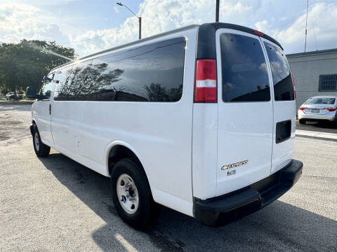 2018 Chevrolet Express LS 3500