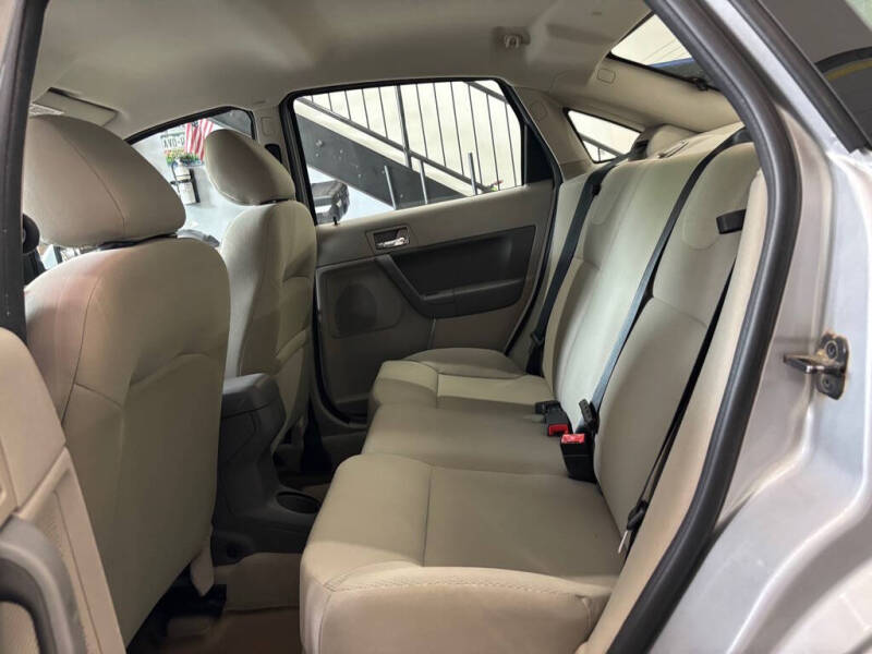 2008 Ford Focus SES