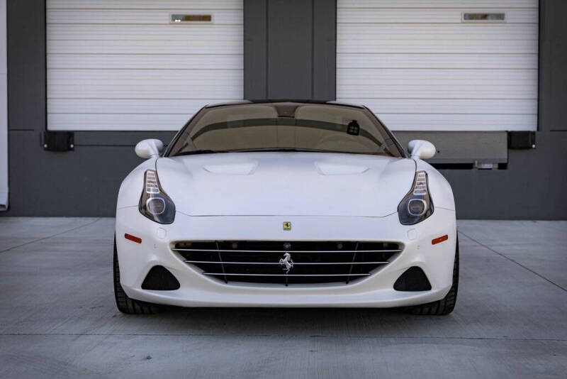 2016 Ferrari California T