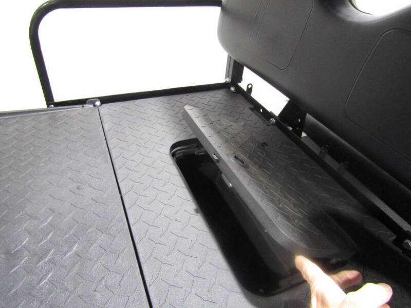 2020 E-Z-GO TXT Electric golf cart