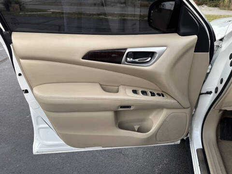 2013 Nissan Pathfinder SL