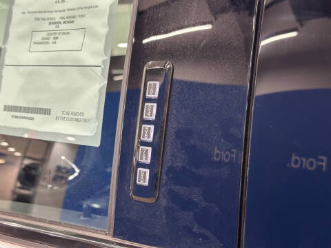 2023 Ford F-150 Lightning XLT