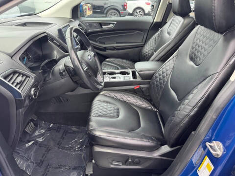 2023 Ford Edge Titanium