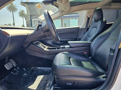 2020 Tesla Model 3 Standard Range Plus