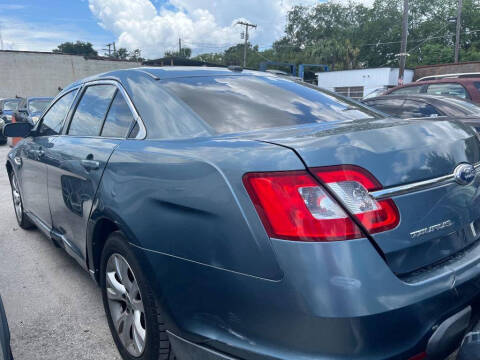 2010 Ford Taurus SEL