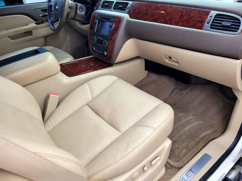 2011 Chevrolet Avalanche LTZ