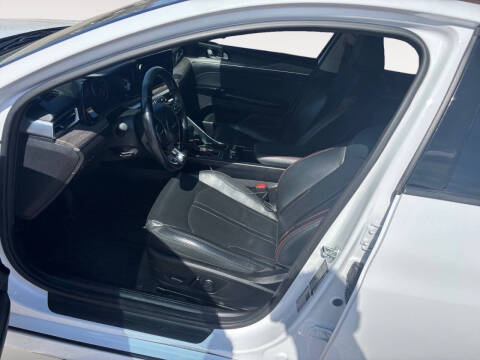 2022 Kia K5 EX