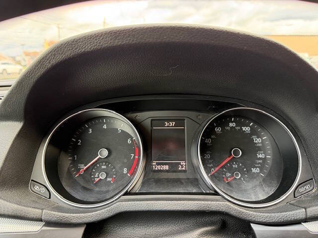 2017 Volkswagen Passat 1.8T R-Line