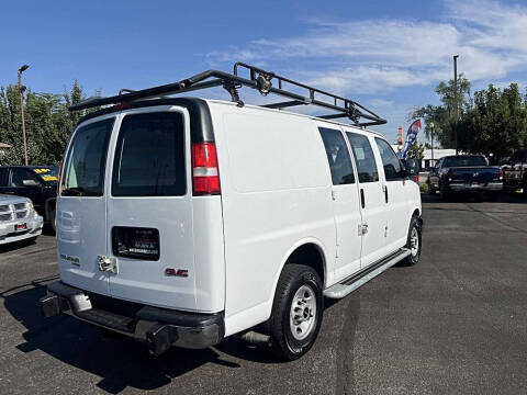 2016 GMC Savana 2500