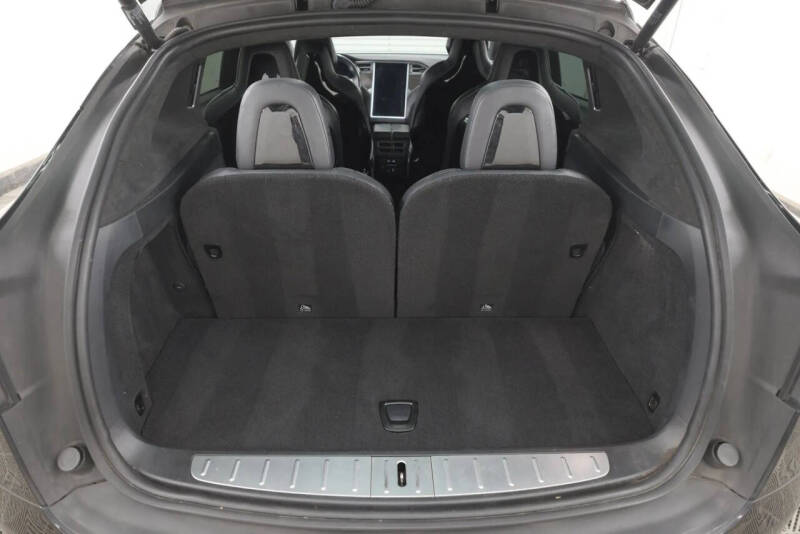 2016 Tesla Model X P90D