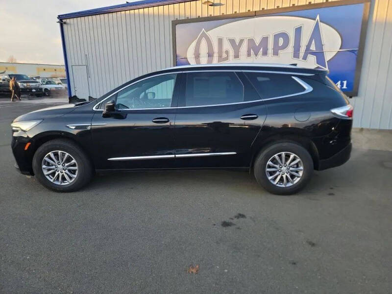 2023 Buick Enclave Essence