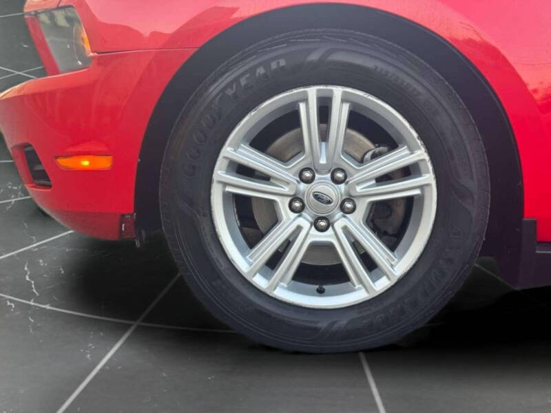 2012 Ford Mustang V6