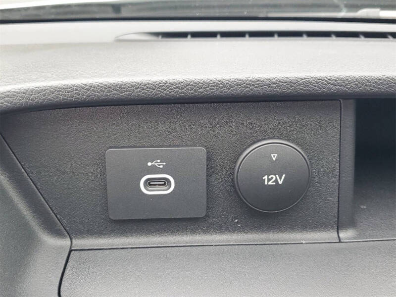 2025 Ford Transit 250