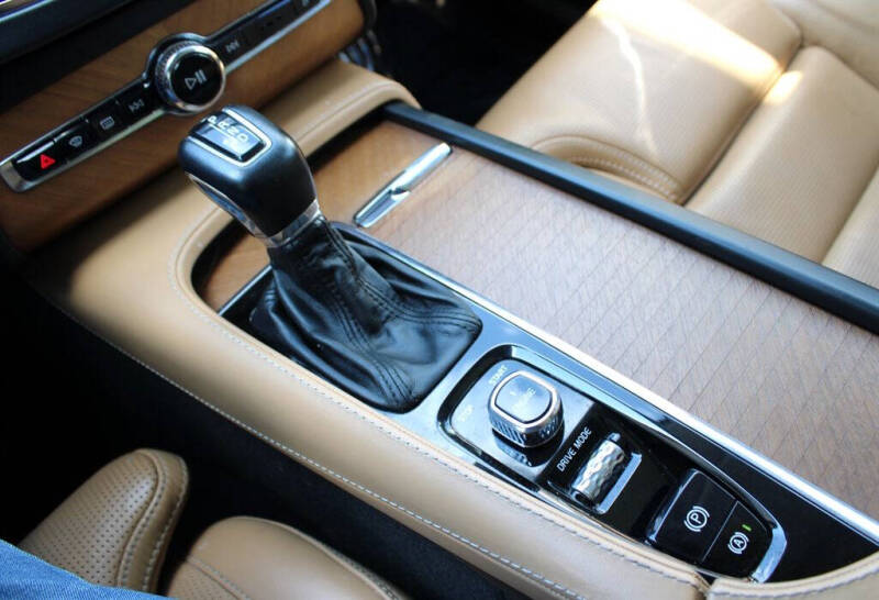 2016 Volvo XC90 T6 Inscription