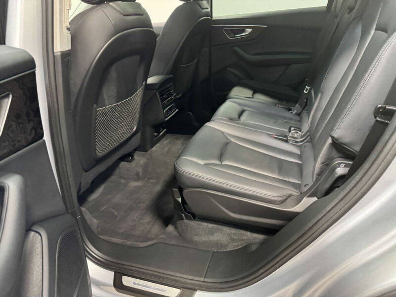 2022 Audi Q7 quattro Premium Plus 55 TFSI