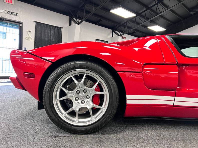 2005 Ford GT