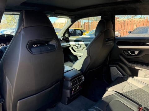 2020 Lamborghini Urus