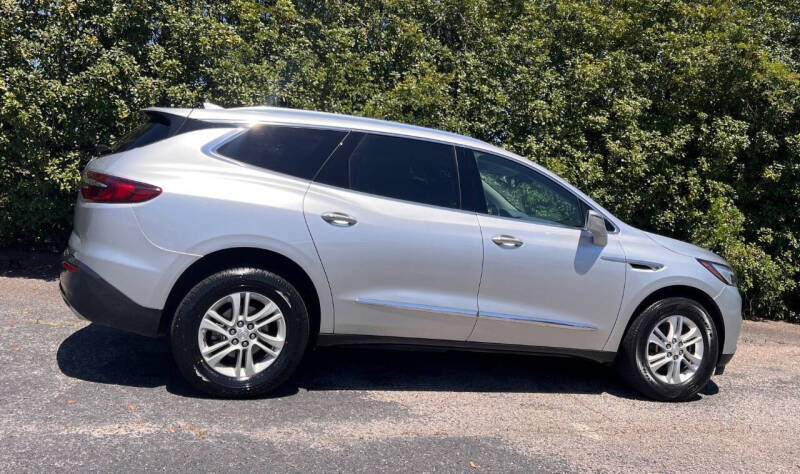 2020 Buick Enclave Essence