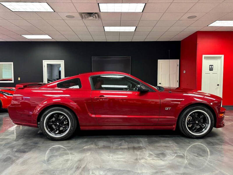 2005 Ford Mustang