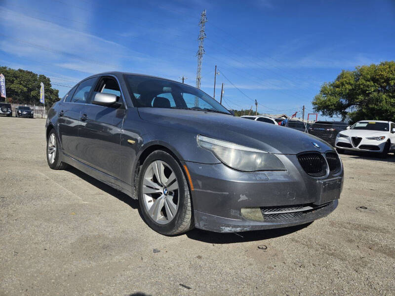 2009 BMW 5 Series 528i photo 2