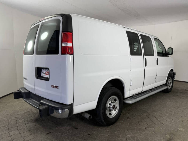 2024 GMC Savana 2500