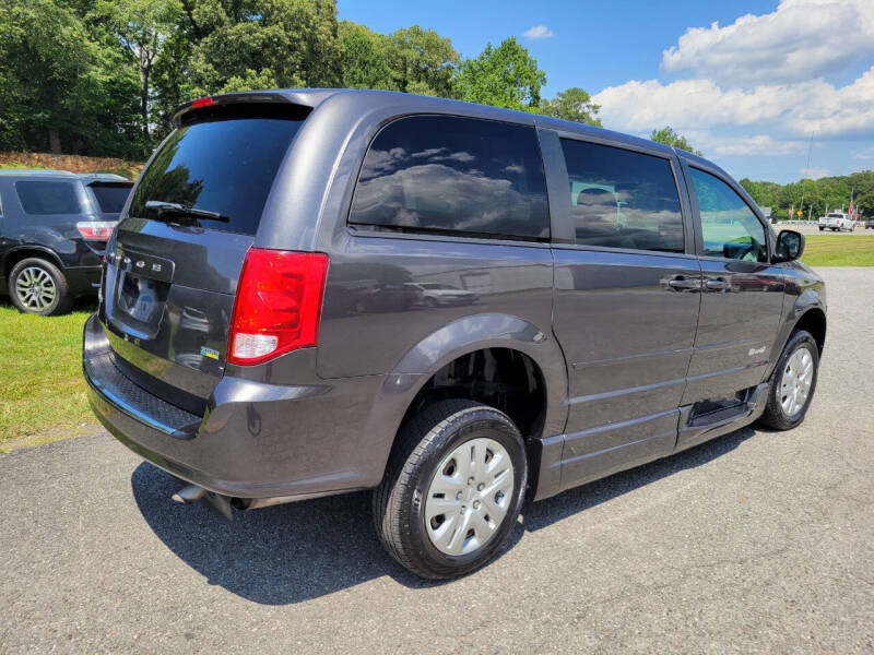 2016 Dodge WHEELCHAIR VAN