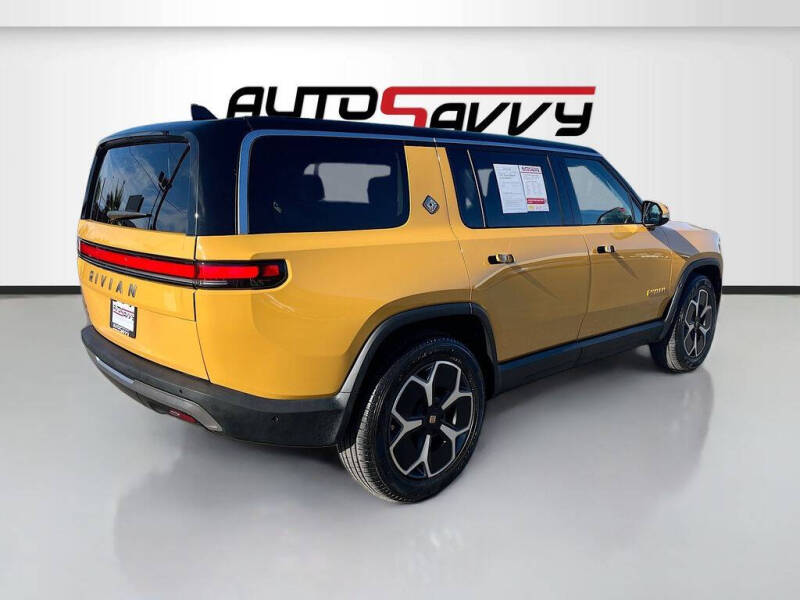 2023 Rivian R1S Adventure