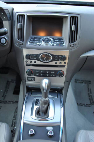 2011 Infiniti G37 Sedan Journey