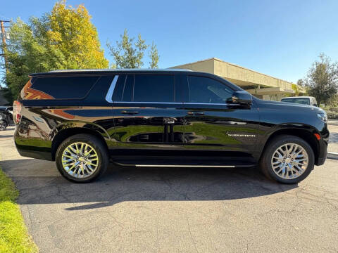 2024 Chevrolet Suburban LT