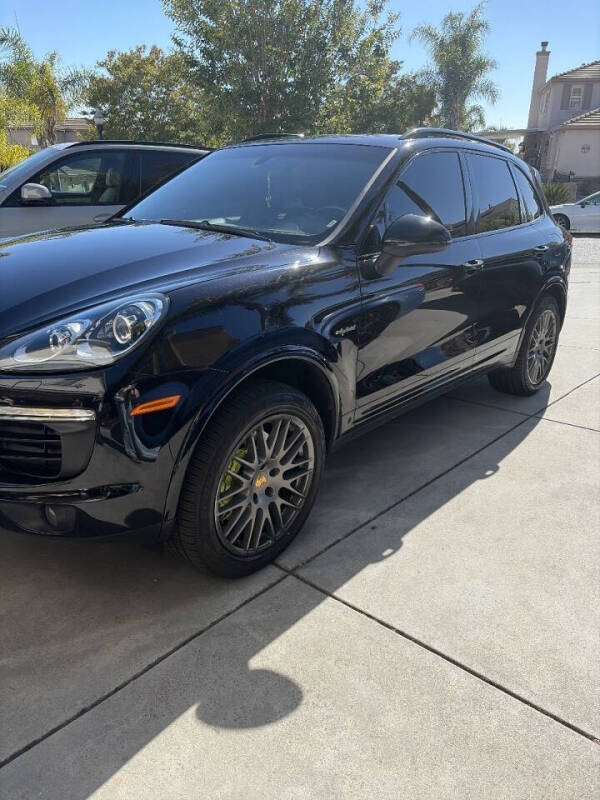 2017 Porsche Cayenne S E-Hybrid