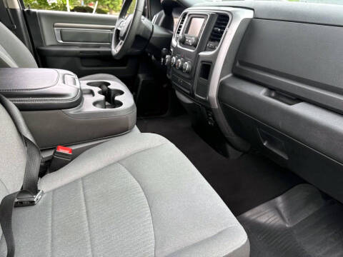 2024 RAM 1500 Classic