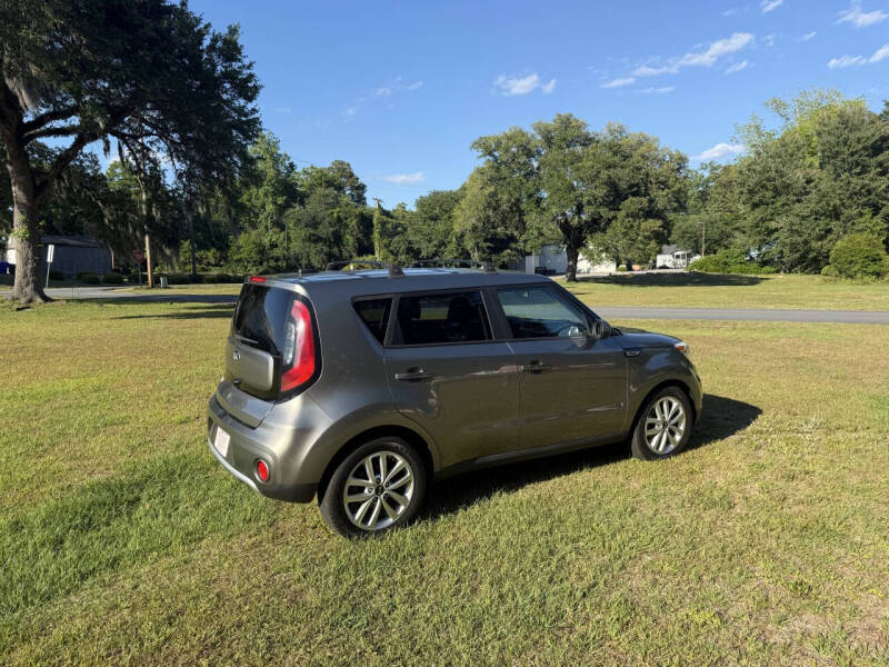 2017 Kia Soul +