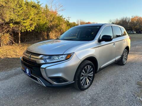 2020 Mitsubishi Outlander for sale at The Car Shed in Burleson TX