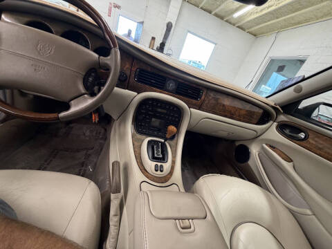 2001 Jaguar XJ-Series Vanden Plas