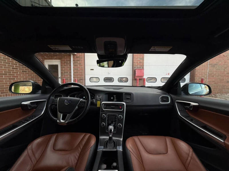 2015 Volvo S60 T5 Platinum