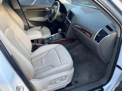 2012 Audi Q5 3.2 quattro Premium Plus