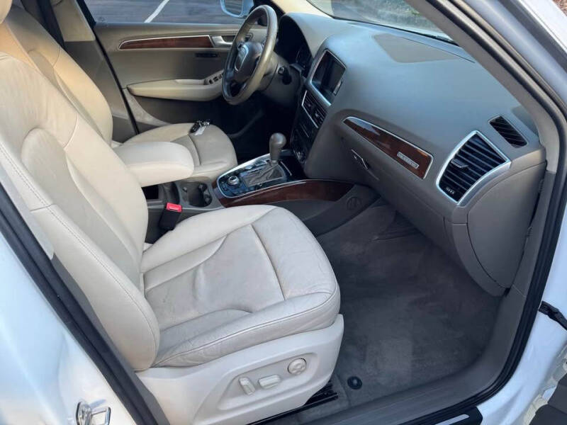 2012 Audi Q5 3.2 quattro Premium Plus