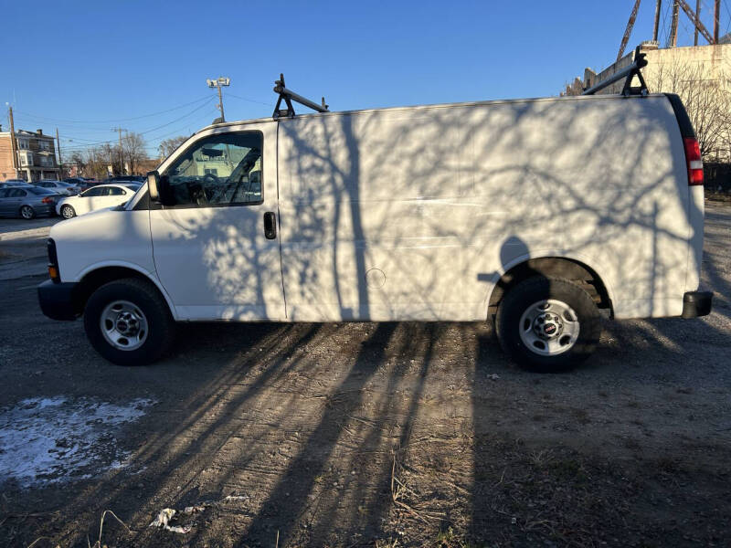 2016 GMC Savana 2500
