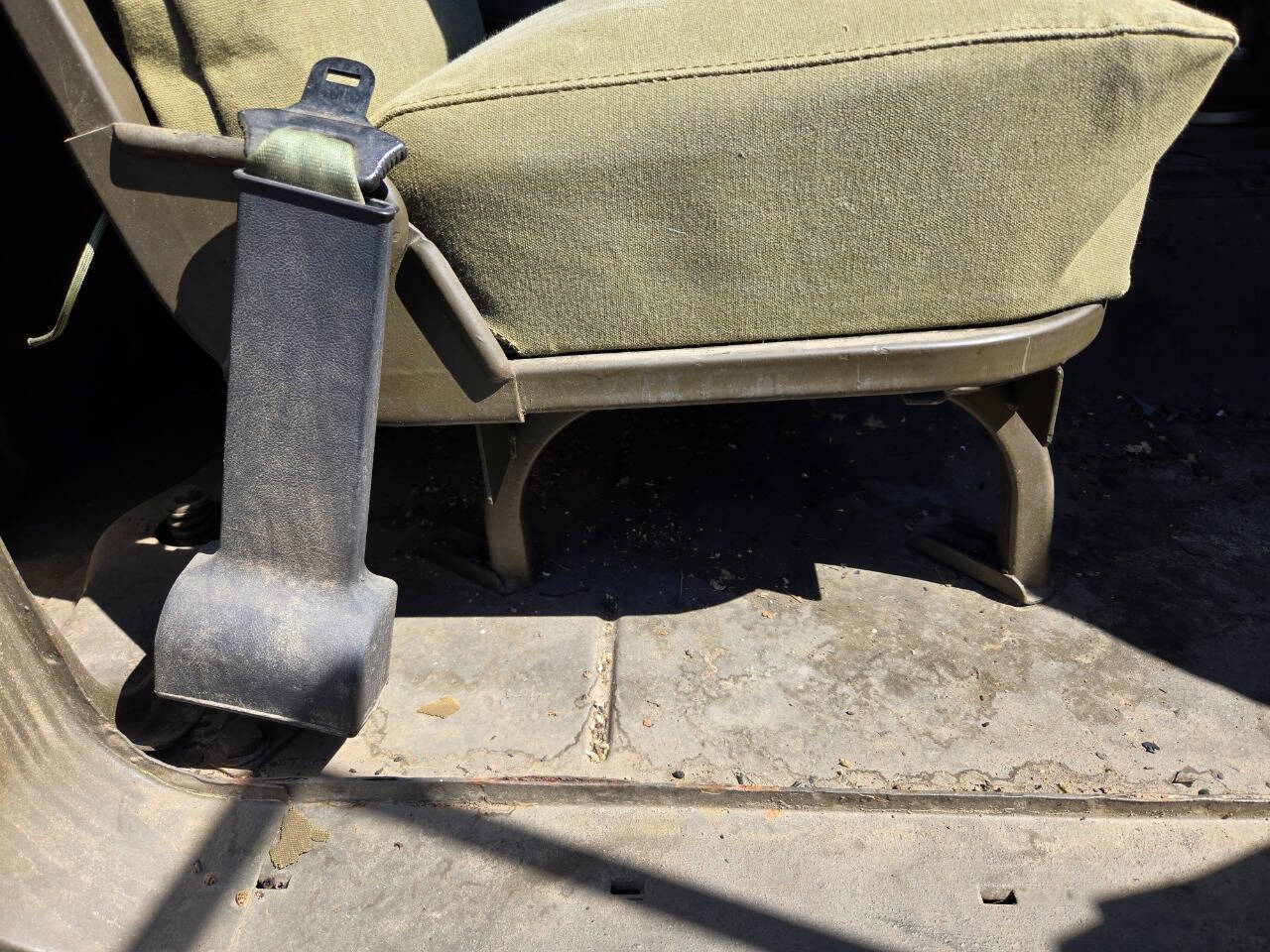 1971 Jeep M724 72