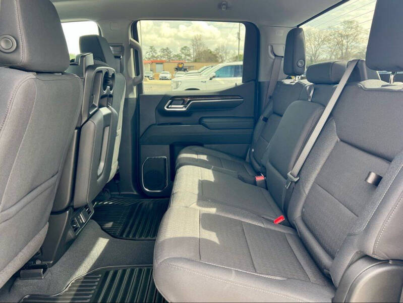 2026 GMC Sierra 1500 Elevation Standard