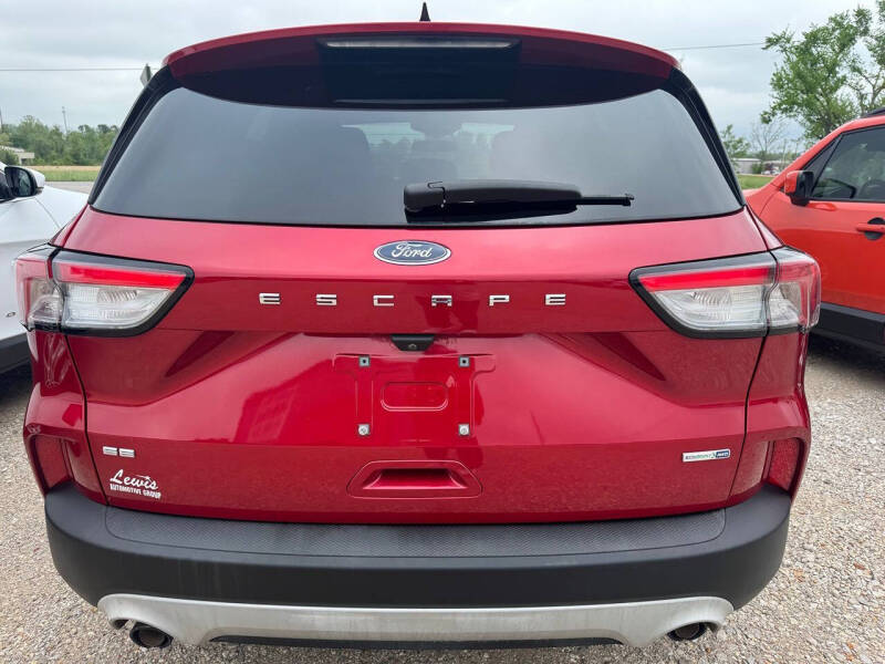 2020 Ford Escape SE