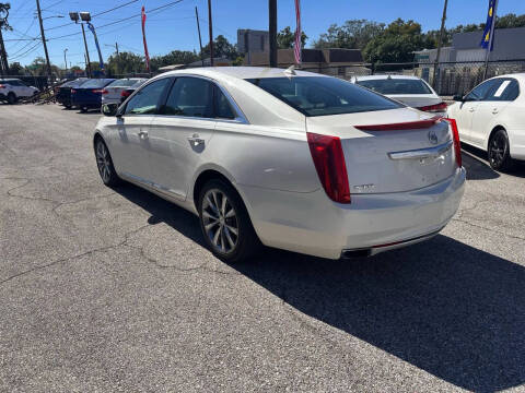 2013 Cadillac XTS Luxury Collection