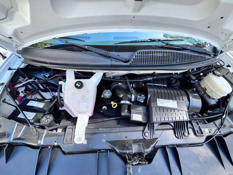 2017 Chevrolet Express 2500